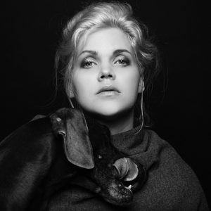 SCHAU-Dozentin-Ava-Pivot